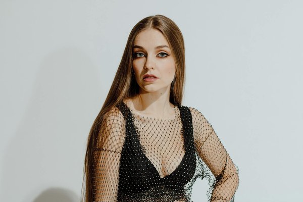 Scopri la Moda Donna che Nutriva il Corpo e l